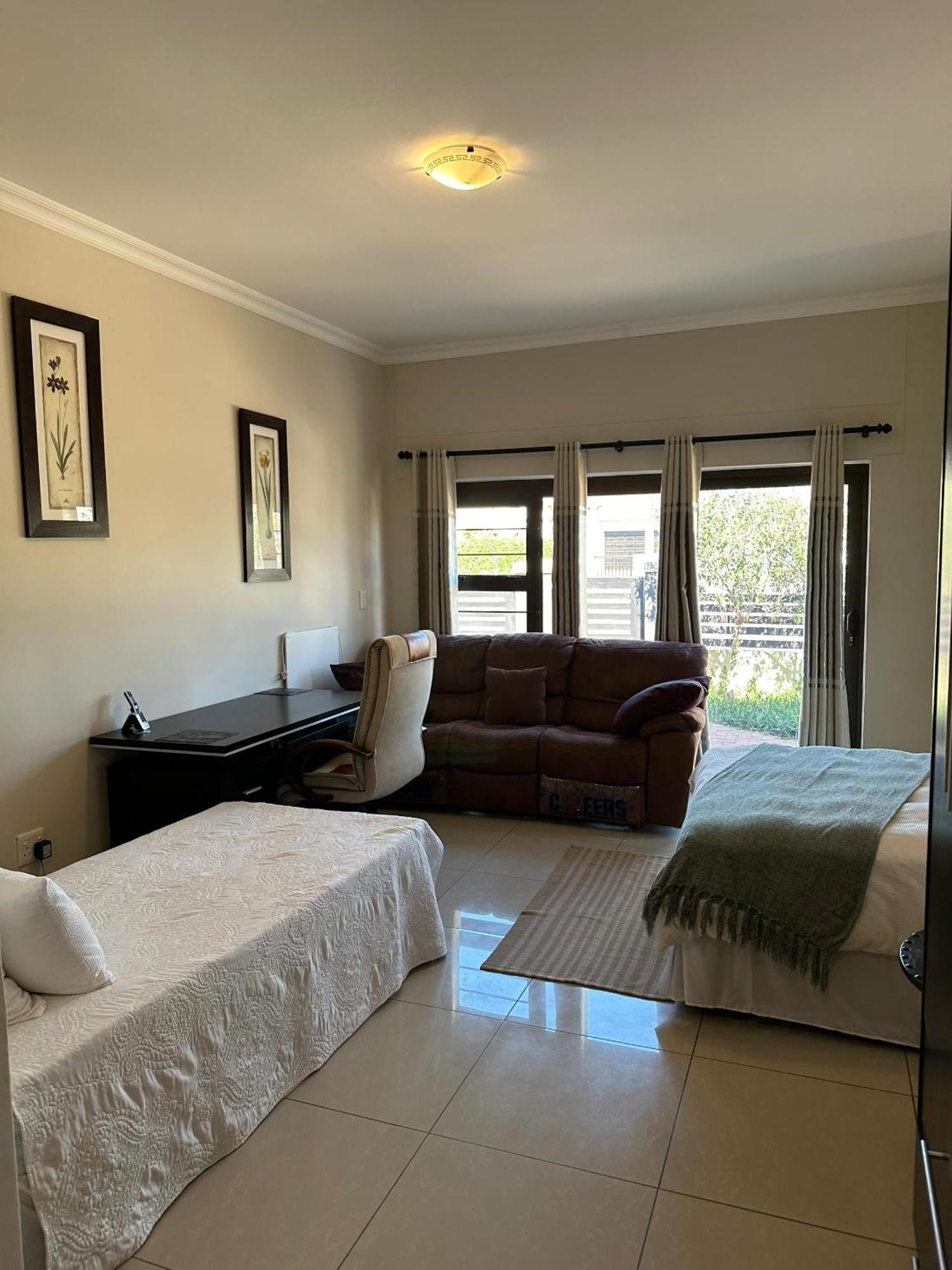 Cora'S Boutique Bed & Breakfast Swakopmund Exteriér fotografie